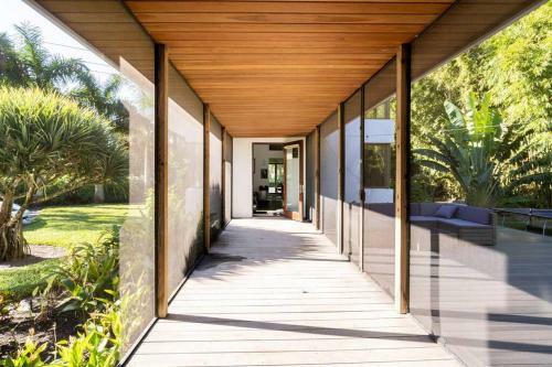 Luxury Modern Villa In Heart Of Sarasota