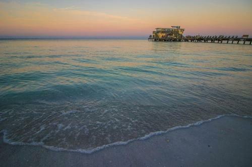 4 Paradise Home Near Img & Sesta Key Beach