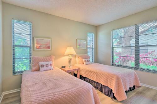 Sunny Sarasota Villa With Lanai Less Than 5 Mi To Beach