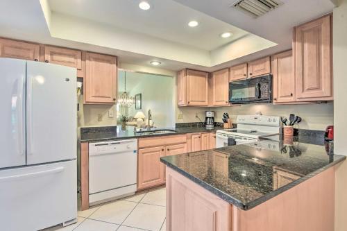 Sunny Sarasota Villa With Lanai Less Than 5 Mi To Beach