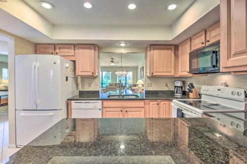Sunny Sarasota Villa With Lanai Less Than 5 Mi To Beach