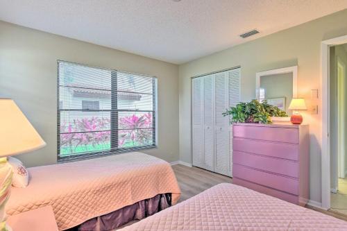 Sunny Sarasota Villa With Lanai Less Than 5 Mi To Beach