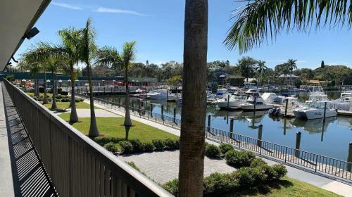 Apartamento Bay Mariner - Gorgeous Water Front Condo!