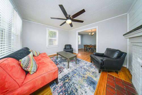2br Cozy Cottage W/fenced In Backyard. Medical Dst