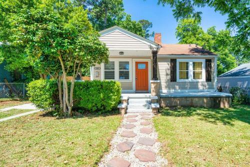 2br Cozy Cottage W/fenced In Backyard. Medical Dst