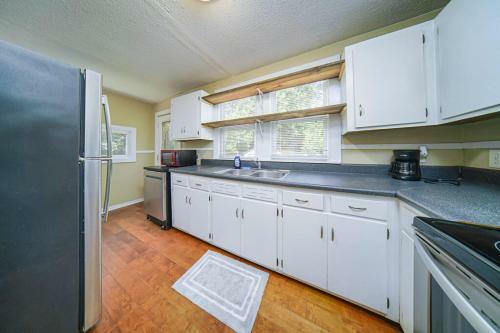 2br Cozy Cottage W/fenced In Backyard. Medical Dst