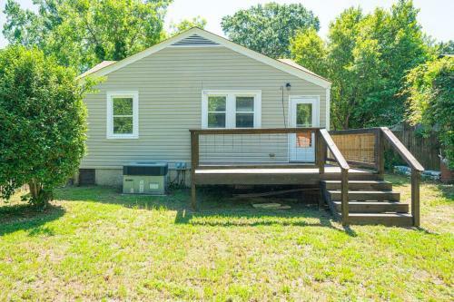2br Cozy Cottage W/fenced In Backyard. Medical Dst
