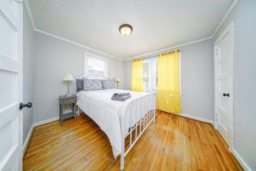 2br Cozy Cottage W/fenced In Backyard. Medical Dst