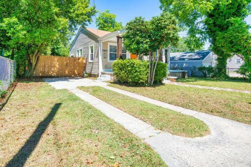 2br Cozy Cottage W/fenced In Backyard. Medical Dst