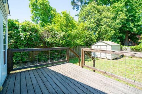 2br Cozy Cottage W/fenced In Backyard. Medical Dst