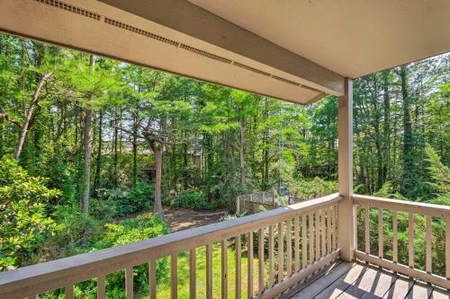 Townhome With Lush Forest View, Steps To Beach!