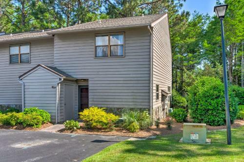 Townhome With Lush Forest View, Steps To Beach!