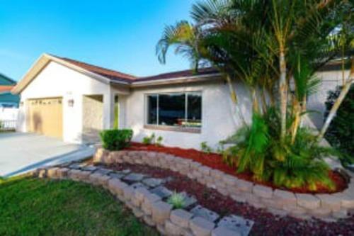 Beautiful Completed Remodeled Home Near Downtown
