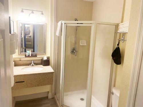 Apartamento New! 3 Bed X 2 Bath Amazing Water View!