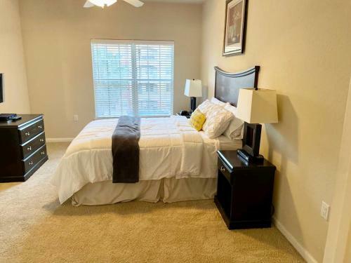 Apartamento Specious 2-bedroom Luxury Condo By The Water