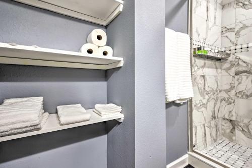 Snug, Secluded Apartment About 6 Mi To Beach!