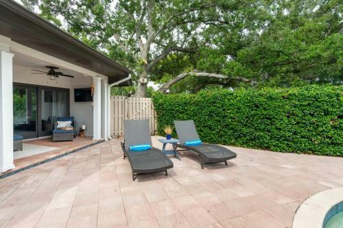 Quiet Oasis In Ideal Location-private Pool &arcade