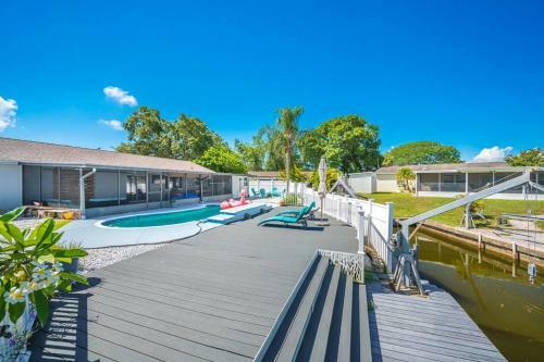 Pool Waterfront Casa Del Sol Centrally Located