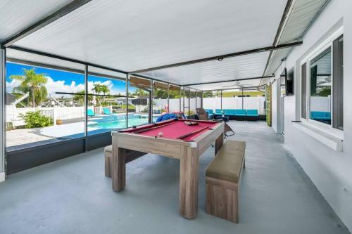 Pool Waterfront Casa Del Sol Centrally Located
