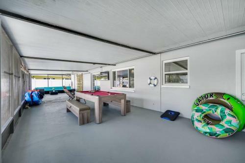 Pool Waterfront Casa Del Sol Centrally Located