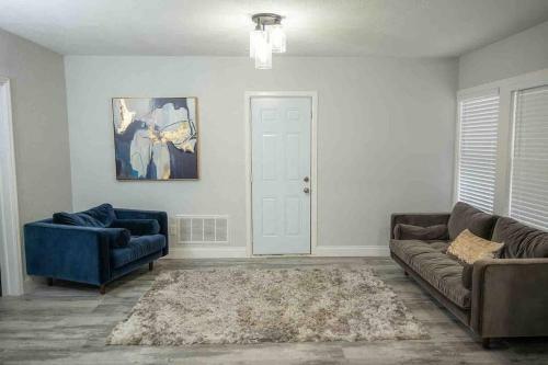 Four Bedroom Home Close To The Stadium