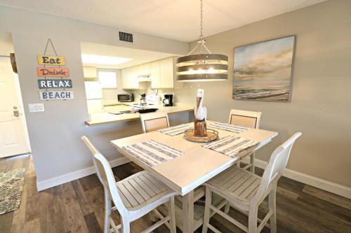 Ocean Village Club E26