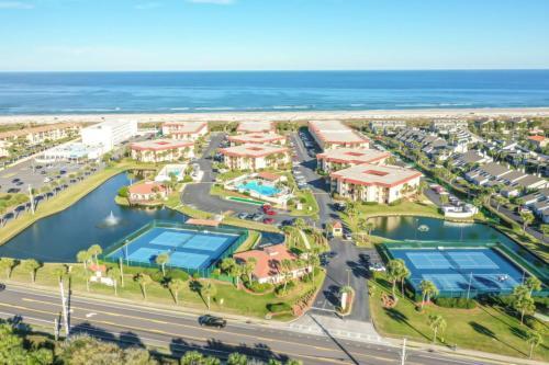 St Aug Ocean And Racquet II
