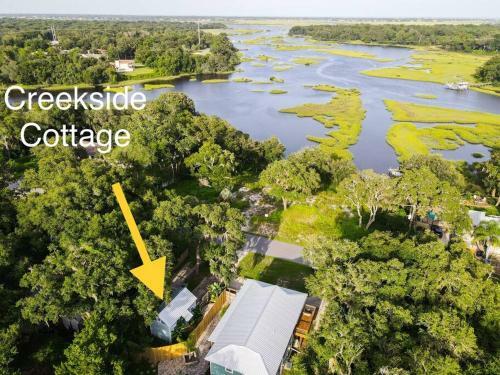 Creekside Cottage- Experience St. Aug's Newest Tiny House