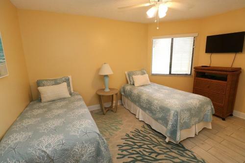 Ocean Village Club K11