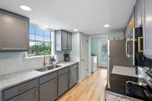 Apartamento Palm Tree Suite 1 Block To Waves And Sand Prime St Aug Beach