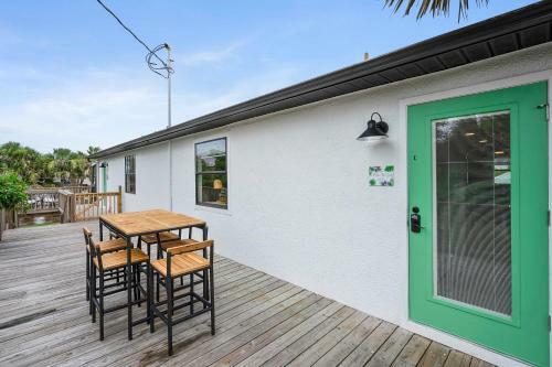 Apartamento Palm Tree Suite 1 Block To Waves And Sand Prime St Aug Beach
