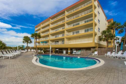 #404 Madeira Norte Condos