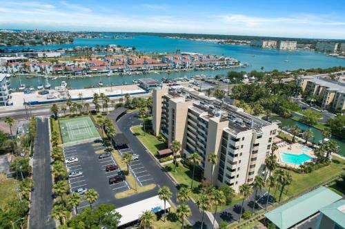 #223 Boca Vista Condominiums