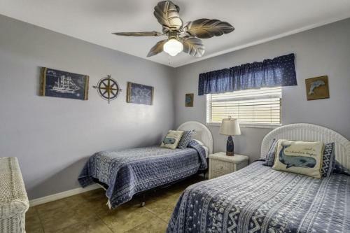 Surf Song By Travel Resort Services