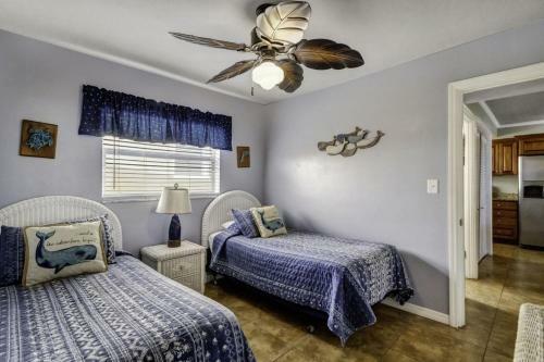 Surf Song By Travel Resort Services