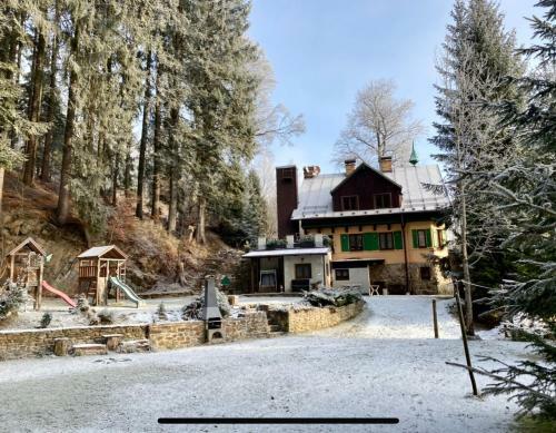 Alba Apartmany ?elezn� Ruda