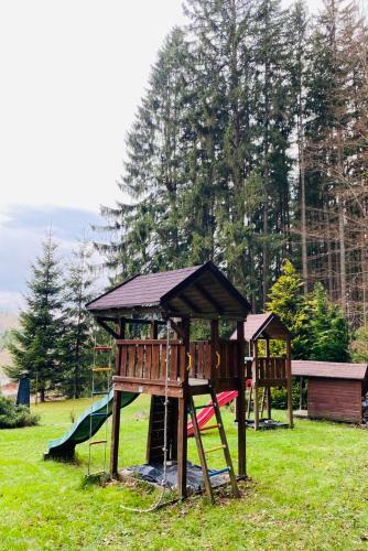 Alba Apartmany ?elezn� Ruda