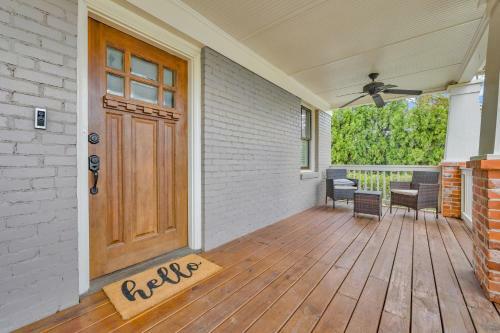 Glamorous 3-br Home For Your Next Getaway