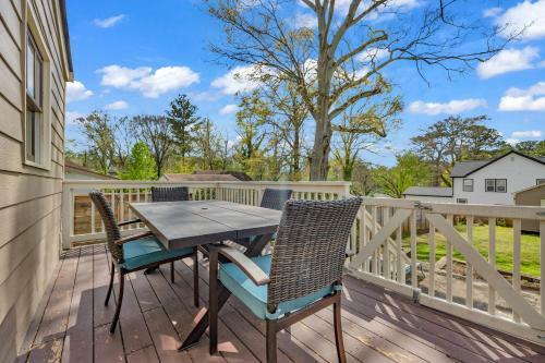 Glamorous 3-br Home For Your Next Getaway