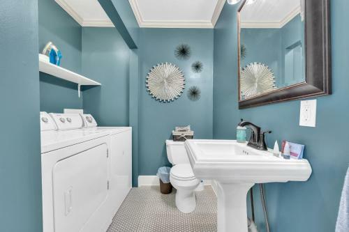 Glamorous 3-br Home For Your Next Getaway