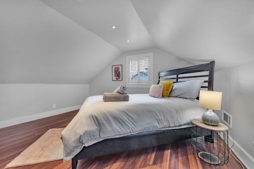 Glamorous 3-br Home For Your Next Getaway