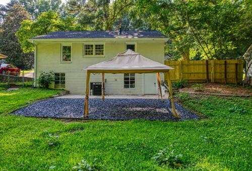 Splendid . Open Concept . Near Downtown Atl