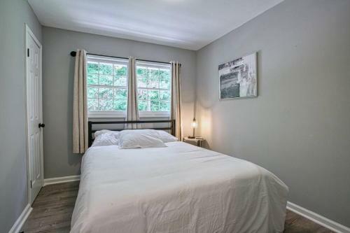 Splendid . Open Concept . Near Downtown Atl