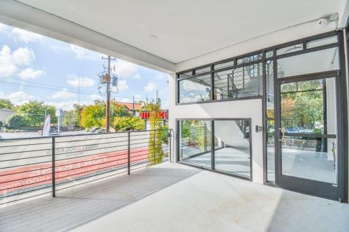 Apartamento Skyline Views And Rooftop Green Space