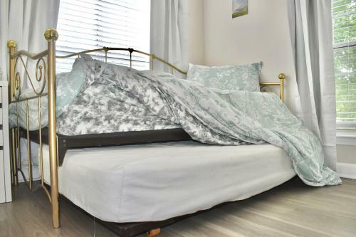 2 Bedrooms, Great Location With Pool!