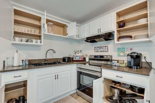 Luxurious And Spacious Gem In The Heart Of Atl