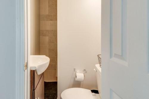 Luxurious And Spacious Gem In The Heart Of Atl