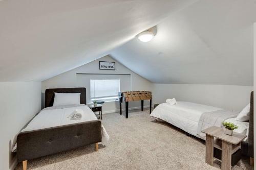 Luxurious And Spacious Gem In The Heart Of Atl