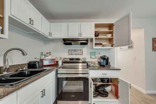 Luxurious And Spacious Gem In The Heart Of Atl