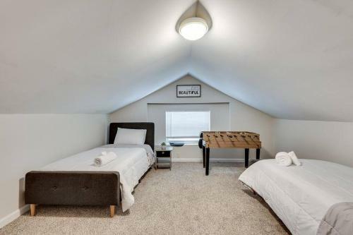 Luxurious And Spacious Gem In The Heart Of Atl